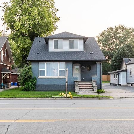 Modern House Newly Furnished 3 Mins Drive To Fall Niagara Falls Exterior foto