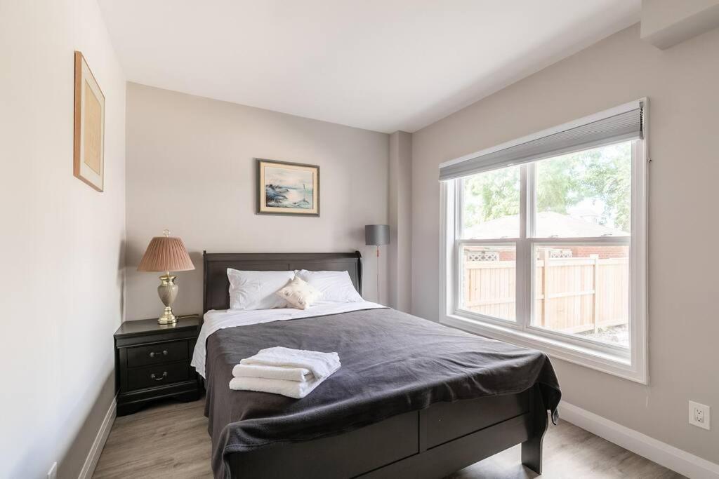 Modern House Newly Furnished 3 Mins Drive To Fall Niagara Falls Exterior foto